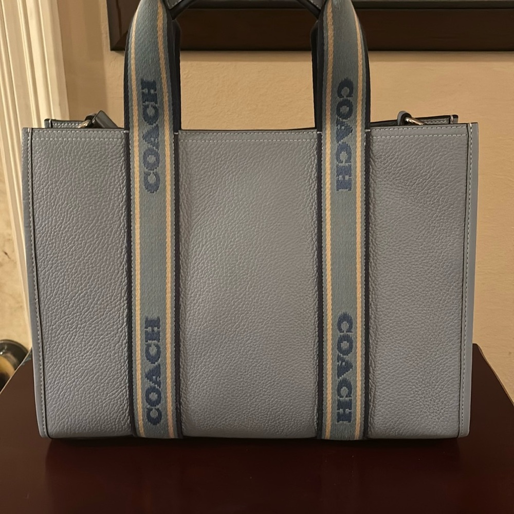 NWT Coach Smith Tote Light Blue